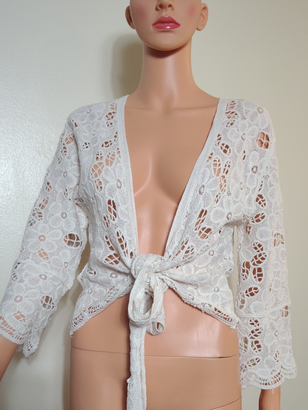 House of Harlow 1960 Boho Lace Cover-Up Wrap Top. One Size. 100% Cotton - Picture 3 of 14